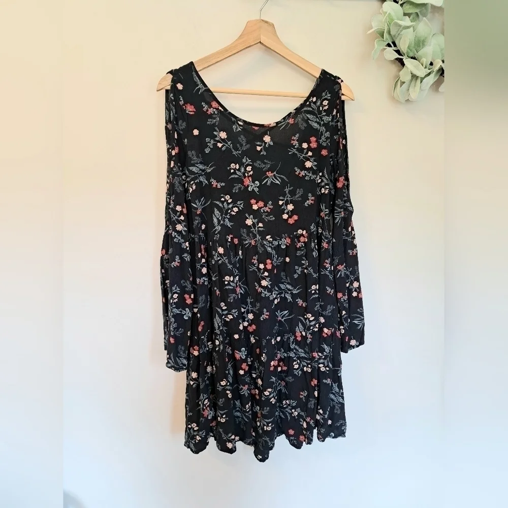 American Eagle Floral Dress Boho Open Shoulder Open Back Small